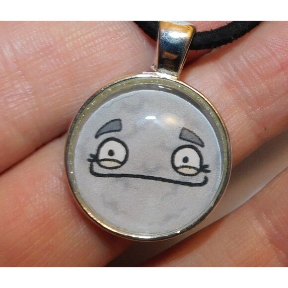 Casual Quirky Grey Cartoon Smile Pendant Necklace - Picture 1 of 4